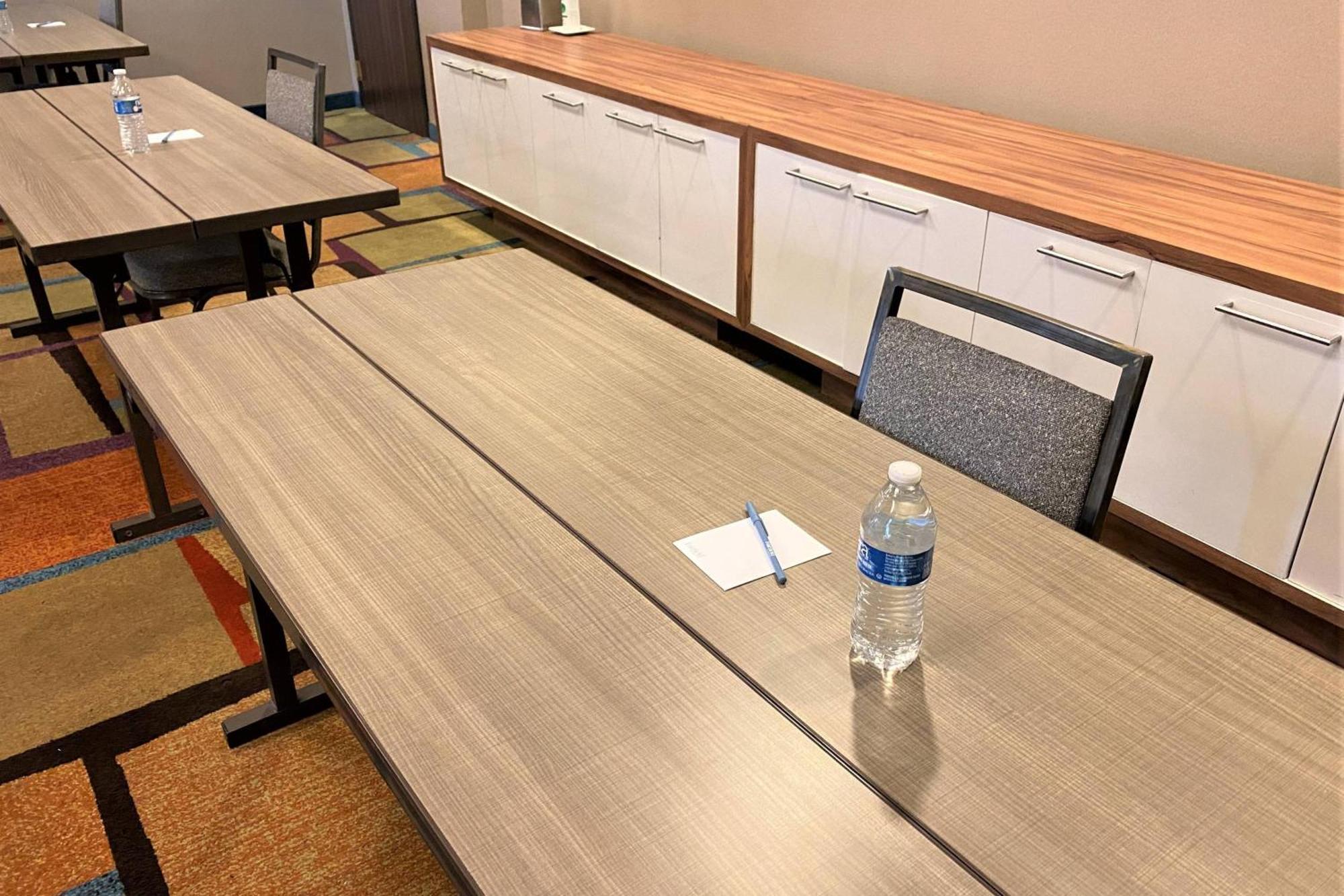 Fairfield Inn Las Vegas Convention Center Экстерьер фото